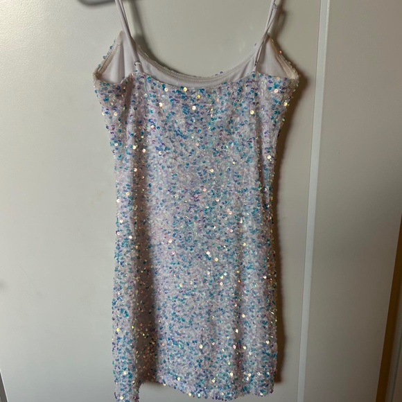 sequence short prom dress - Picture 3 of 4